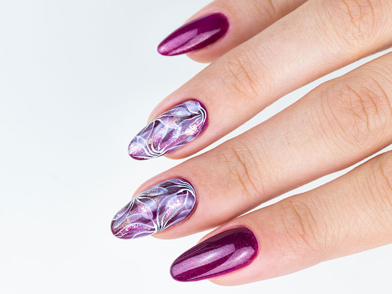 Idee Nail Art - Kateryna Bandrovska: Eden iridescente