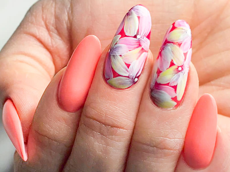 Nail art mania - Antonia Minervini: Petali sovrapposti