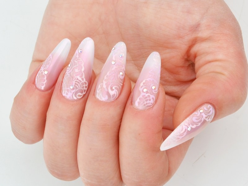 Idee nail art  - Marzia Appetecchia: pizzo prezioso