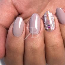 Nail art mania - Sara Scarselli: Glitter su toni neutri