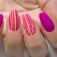 Nail Art estive - Gioia Del Zotto: Righe multicolor