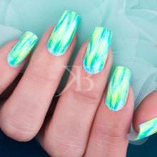 kateryna bandrovska effetto mirage con sfumature verde azzurro e tocchi di giallo fluo